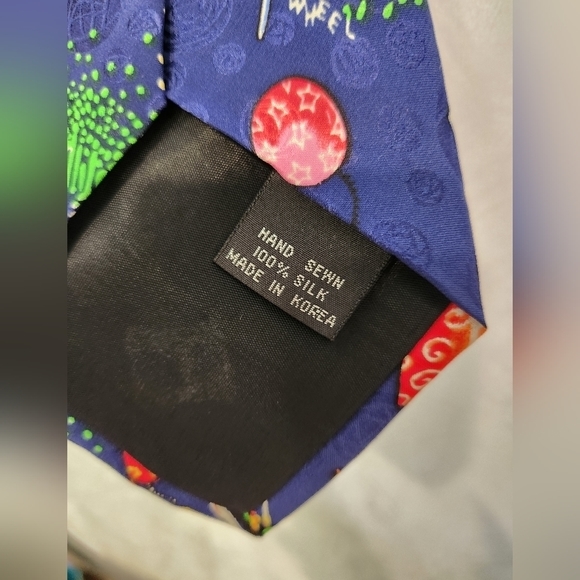 Vintage 1992 Nicole Miller Comic 100% Silk Necktie Collectible 90s‎ - Picture 5 of 5